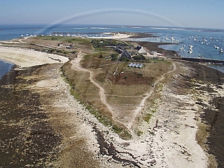 La grande île des Glénan vue
                                  depuis un cerf-volant.
